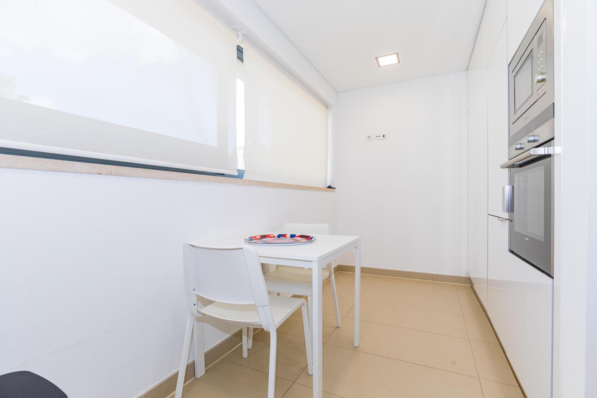 Cavalo Preto Luxury Beach Apartment By Golden Zenith Куартейра Екстериор снимка